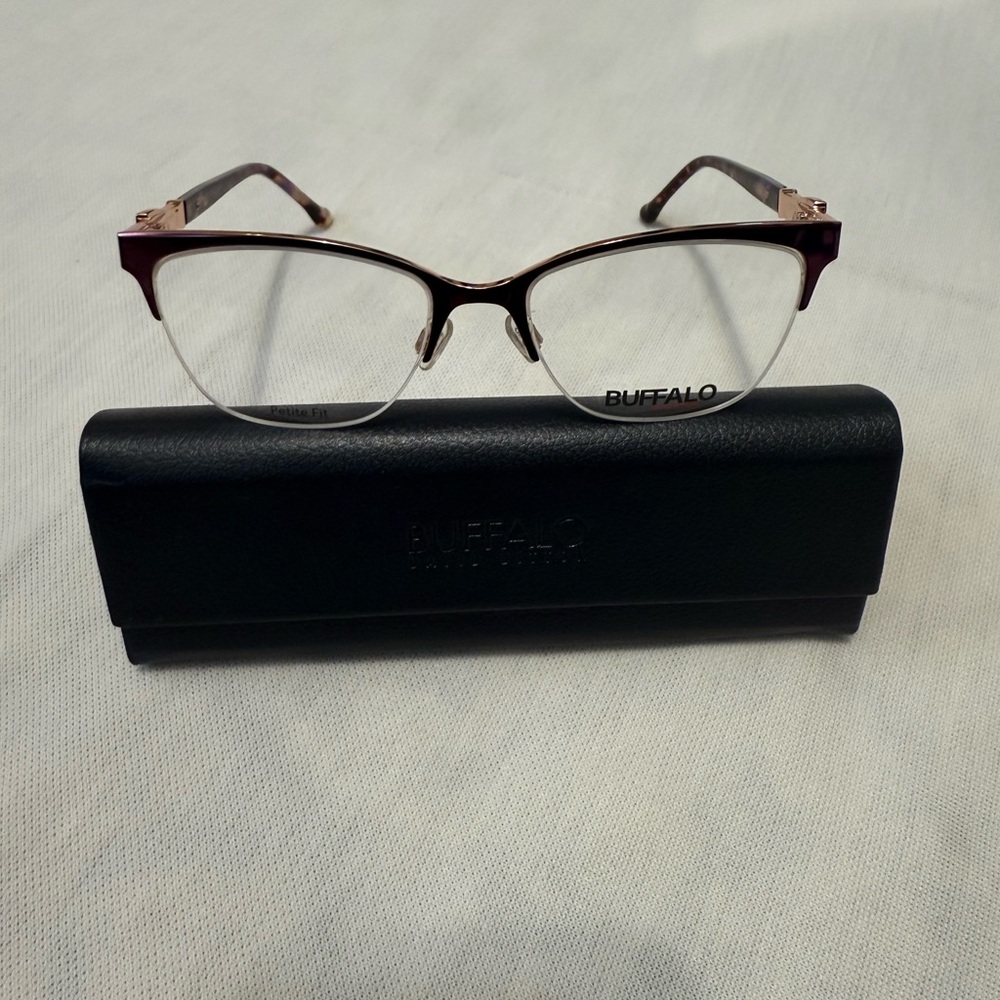 Buffalo David Bitton Women's Cat-Eye Glasses - Purple